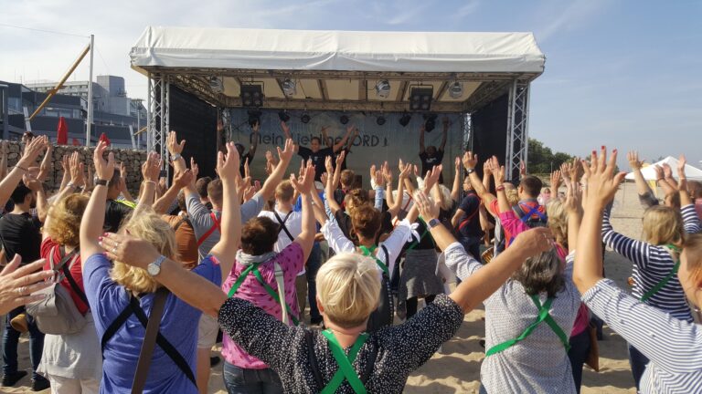 Trommeln und gemeinsam im Team ein Stück entwickeln